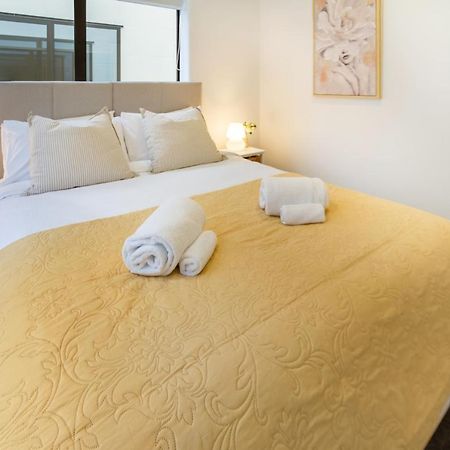 Inner City Luxury 2 Bedroom 2 Bathroom ไครสต์เชิร์ช ภายนอก รูปภาพ